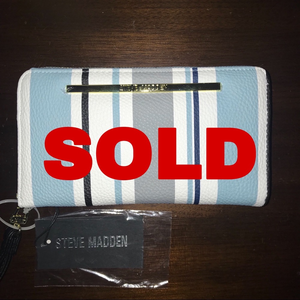 SOLD! Steve Madden Wristlet Wallet